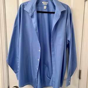 Van Heusen Classic Fit Dress Shirt. Blue. Size 18 - 34/35